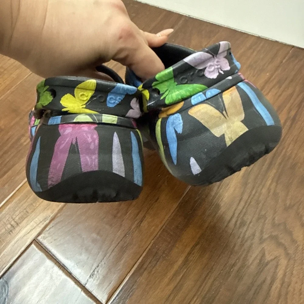 Crocs Classic Platform Butterfly Clog Black Rainbow Womens W7 Novelty RARE Water
